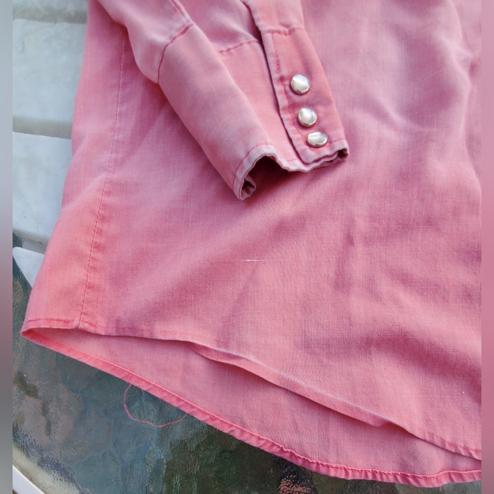 VINTAGE BRONCO WESTERN WEAR PINK DISTRESSED LONG SLEEVE PEARL SNAP - Picture 2 of 13